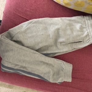 Brandy Melville (John galt) grey sweatpants